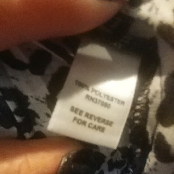 Casual, leopard print shirt. - Picture 4 of 4